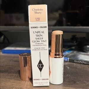 ❄️⚡️Charlotte Tilbury Unreal Skin Sheer Glow Tint Fair